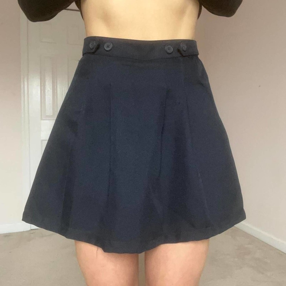 Izod navy pleated uniform skirt